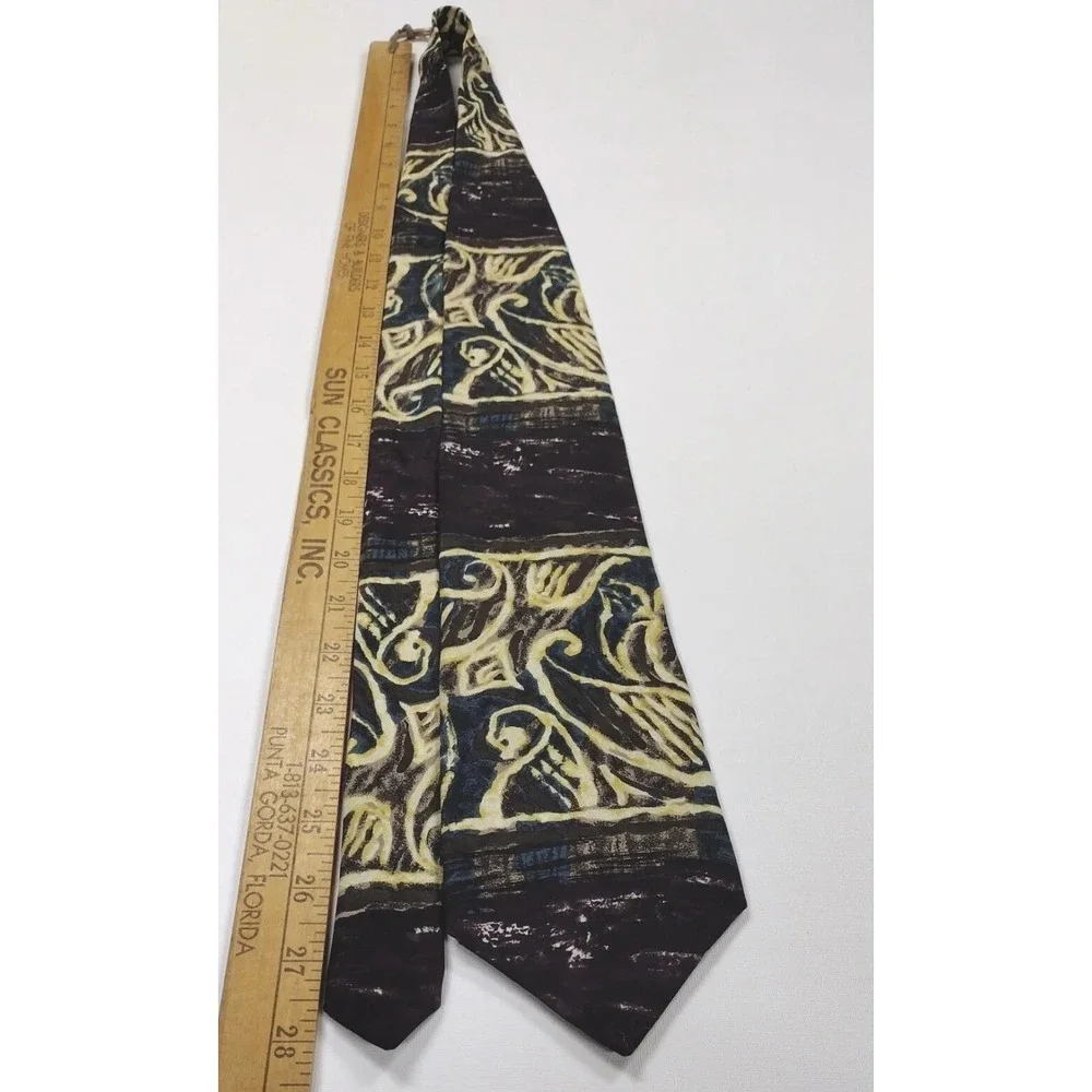 Vintage Men's Tie Hunting Horn J. Riggings 100% Silk Deep Plum Soft Yellow